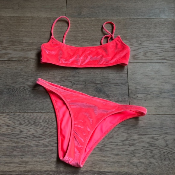 triangl swimwear Other - Triangl romy pink velvet bikini